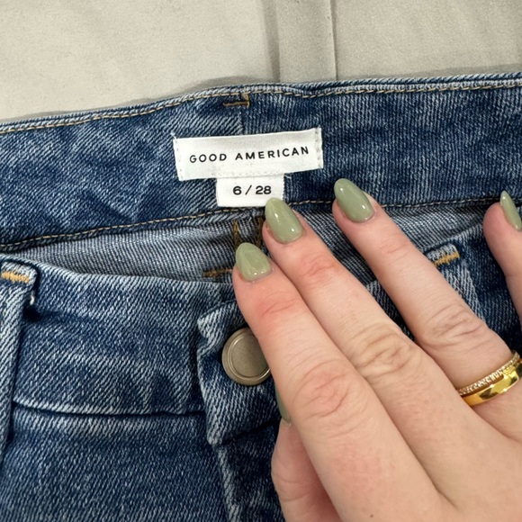 Good American SOFT-TECH GOOD LEGS
STRAIGHT JEANS Size 6/28 High Rise - Picture 4 of 8